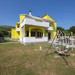 Tatil Evi In With Sauna *