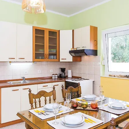 4 Bedroom Stunning In Holiday home *