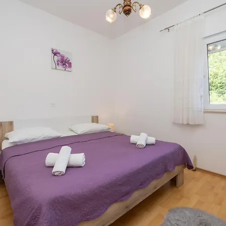 4 Bedroom Stunning In Primorski Dolac