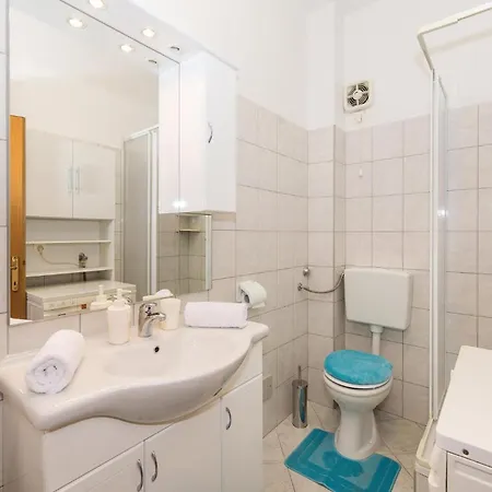 4 Bedroom Stunning In *